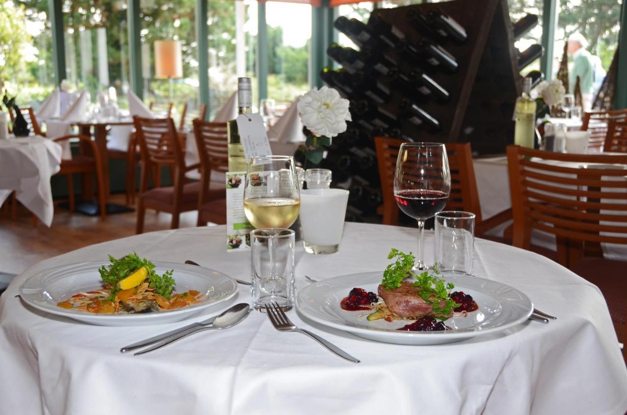 Fletcher Hotel-Restaurant Amelander Kaap Hollum  Extérieur photo